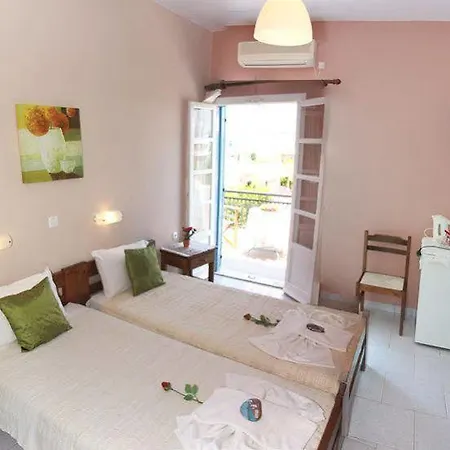 Asteras Antiparos ciudad