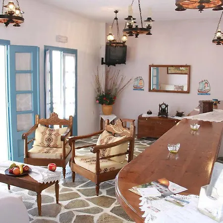 Pensión Asteras Antiparos ciudad